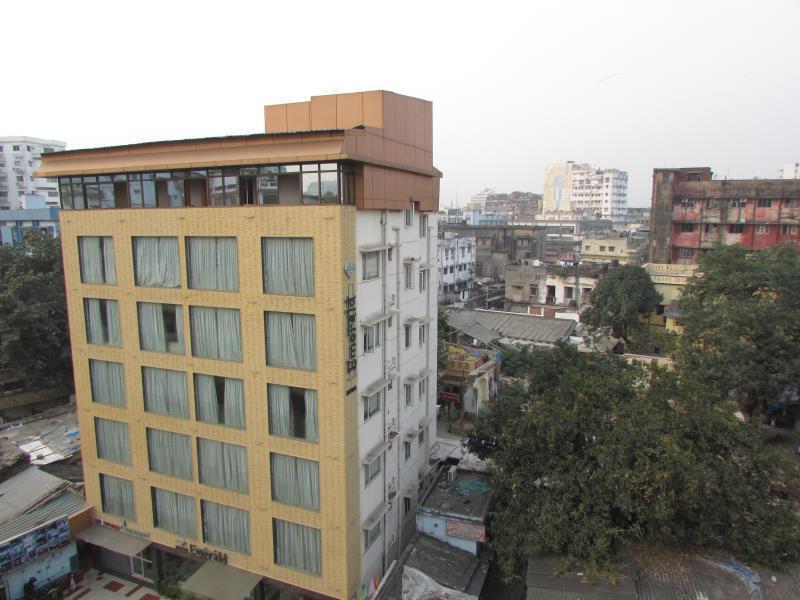 Hotel Emerald Kolkata Bagian luar foto