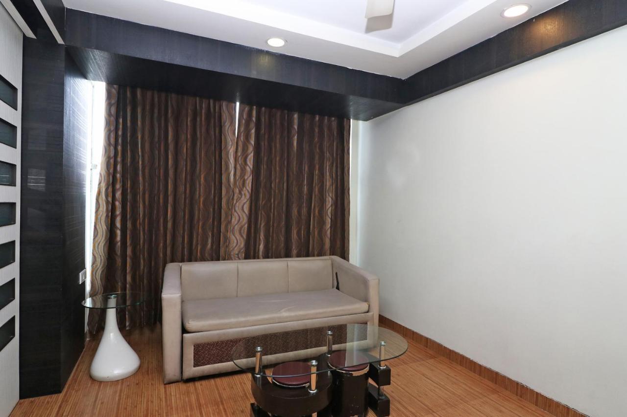 Hotel Emerald Kolkata Bagian luar foto